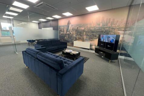 Office to rent Image 3