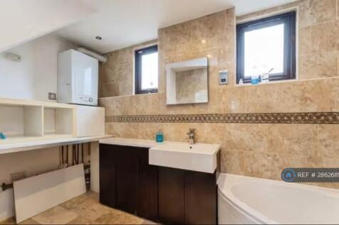 First Floor Bathroom 