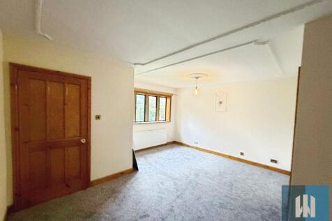 Birkby Road, Birkby, Huddersfield, West Yorkshire, HD2 photo 5