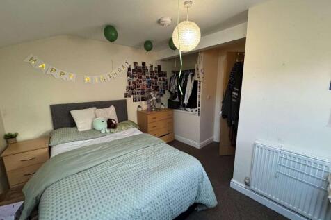 5 Harcourt Crescent, Crookesmoor, S10 1DG photo 3