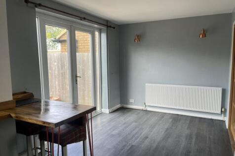 Welland Avenue, Gartree, Market Harborough photo 4