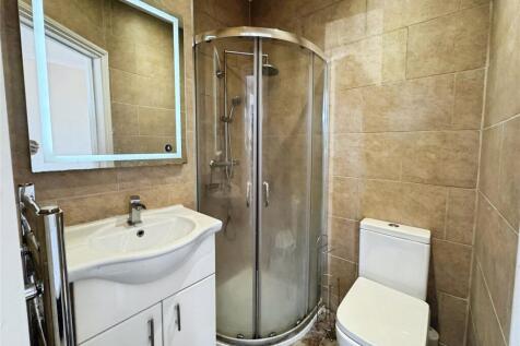 South Road, Englefield Green, Egham, Surrey, TW20 photo 3