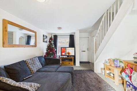 CAM02023G0-PR0186-STILL017