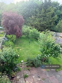 Garden View From 1st Floor Bedrooms4