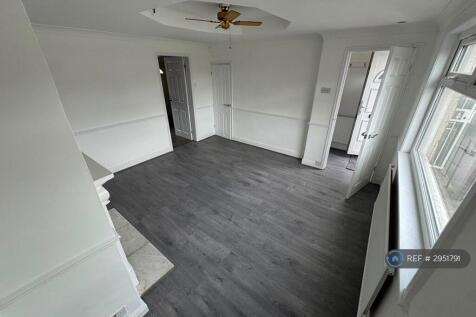 East Park Grove, Leeds, LS9 photo 3