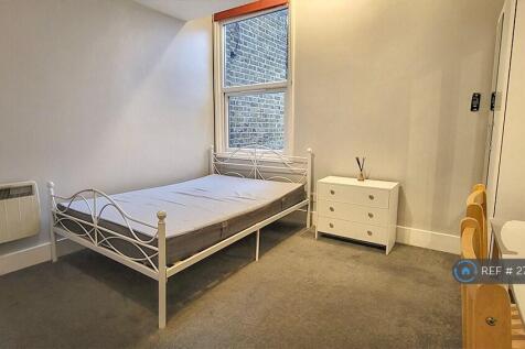 Fully Furnished Studio Flat