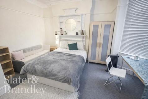 Bedroom 1_1