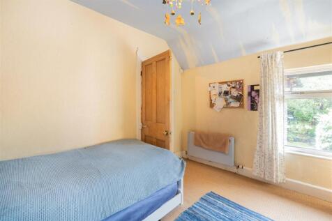 238 London Road-19.jpg