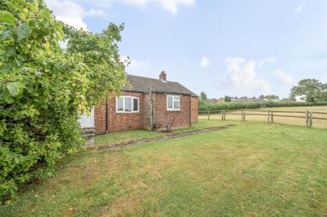 28 High Street, Astcote