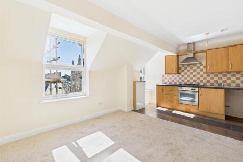 Open Plan Lounge/Kitchen