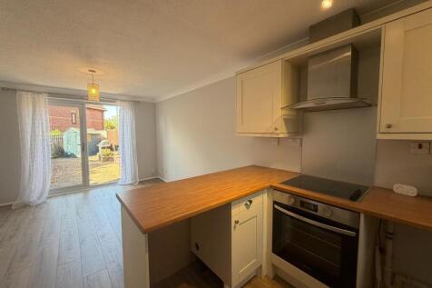 Braemar Crescent, East Hunsbury, Northampton NN4 photo 4