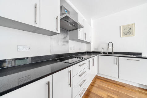 1319125-4-6863dbd...