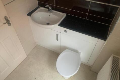 ROOM 6, 6 LONSDALE ROAD, WOLVERHAMPTON, WV3 0DY photo 5