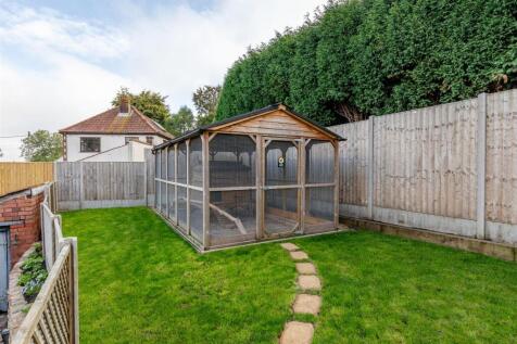 Over Lane, Almondsbury Pet cage.jpg