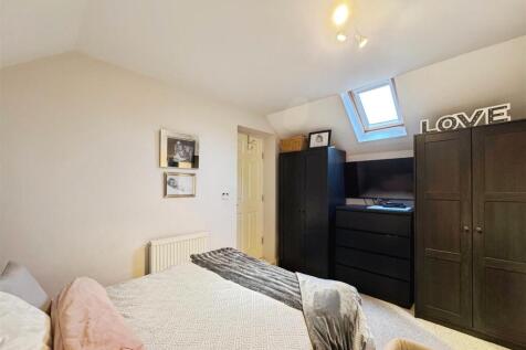 aa2c7c0f--4C94-86FE-3466561D5C9B-39662-0000193B720