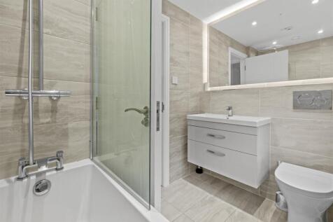 24 Arundel Road, HP12 4NE-5.jpg