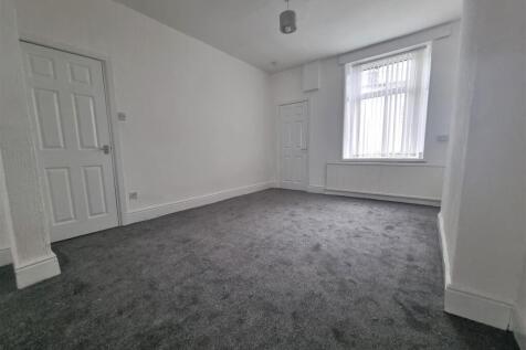 Cobden Street, Padiham, Burnley photo 3