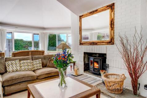 Wellfield Court, Marshfield, HernCrabtree (9).jpg