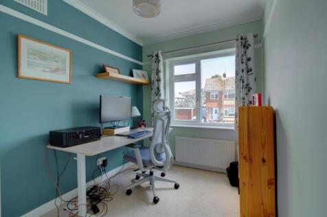 Bedroom 3 - Woodcote Avenue Kenilworth - Matt Clin