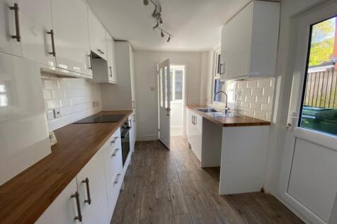 Blackhouse Hill, Hythe, Kent, CT21 photo 3