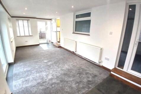 7 Heversham Close, Ulverston photo 3