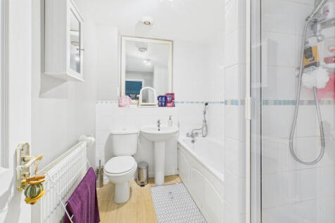 CAM04968G0-PR0050-STILL027