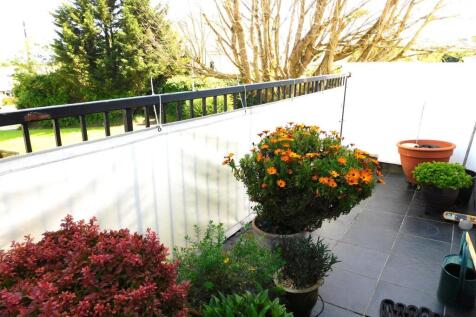 15 RW balcony.JPG