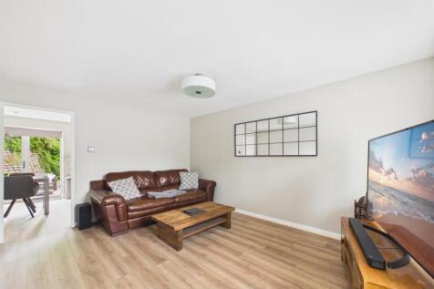 lounge 2.jpg