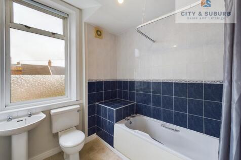 CAM01351G0-PR0112-STILL002