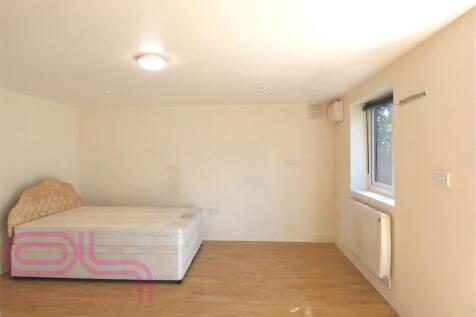 Minterne Bedroom.jpg