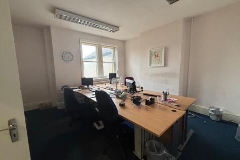 Office to rent Image 4