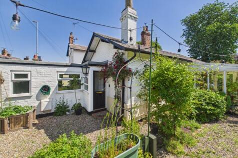 3 Bedroom Semi-Detached House - For Sale