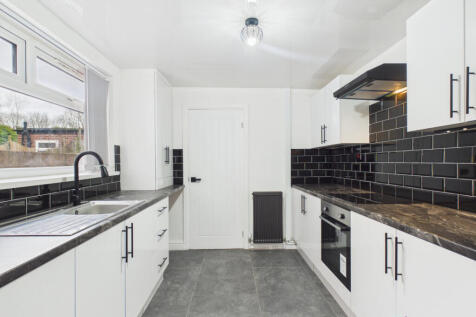 Stunning Newly Renovated 3 Bedroom Home to Rent