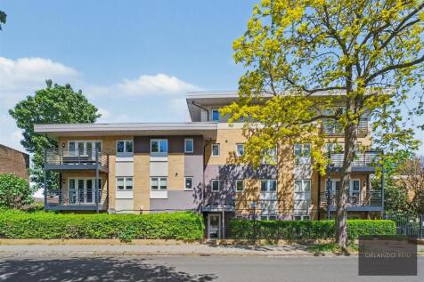 Rodenhurst Road 5.jpg