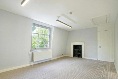 40 Rosebery Ave