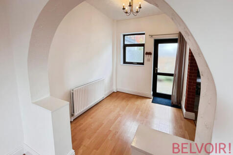 The Square, Bestwood Village, Nottingham, NG6 photo 5