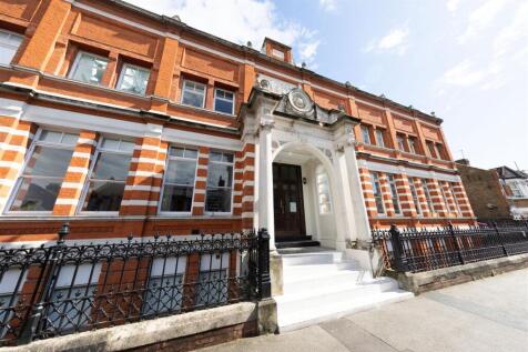 Adalaide Road, E10