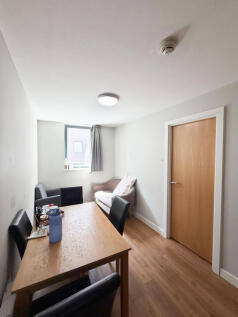 116newbankhouseIMG_1887_edited.jpg