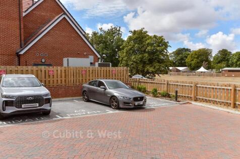Driveway/Parking