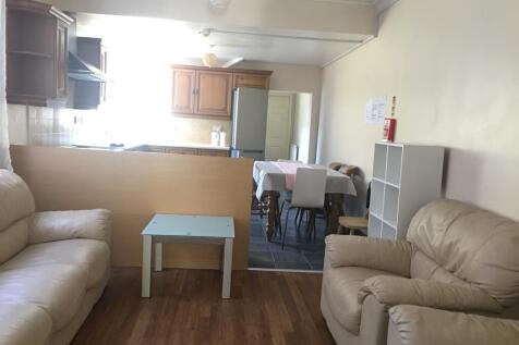 27 Radford Road, Leamington Spa photo 3