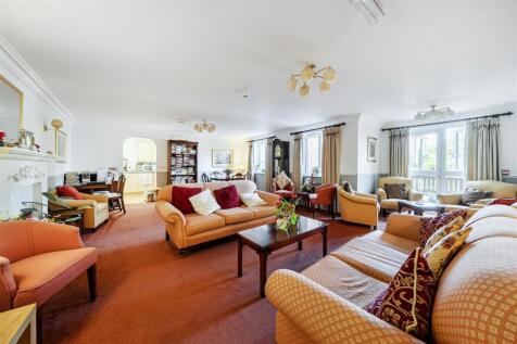 Owners Lounge.jpg