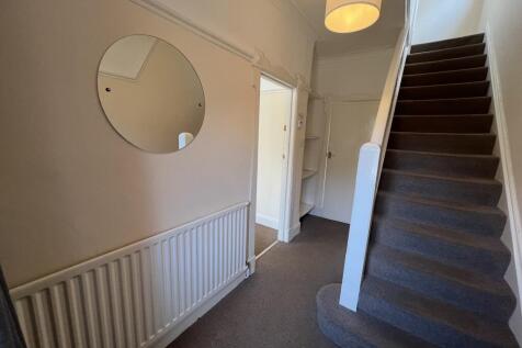 Sirdar Road,  photo 5