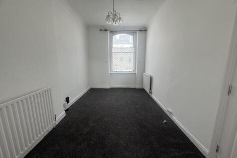 Flat 4, 25 Demesne Road, Douglas, Isle of Man, IM1 3DZ photo 5