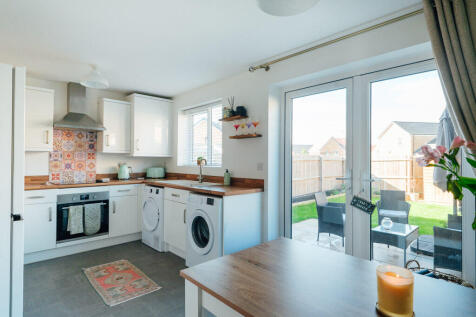 20 mollys run rightmove-5
