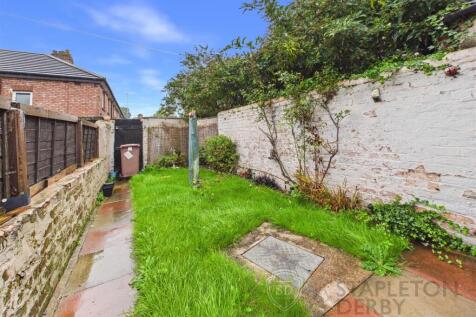CAM04645G0-PR0127-STILL009.jpg