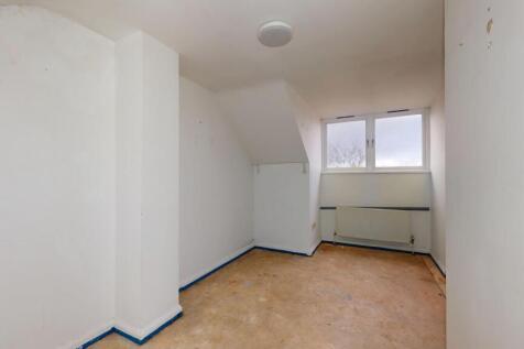 Flat E, 13 Villa Road, Brixton, London, SW9 7ND