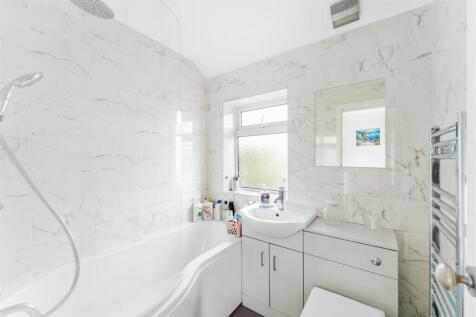 23 Graitney Close, Cleeve 69.jpg