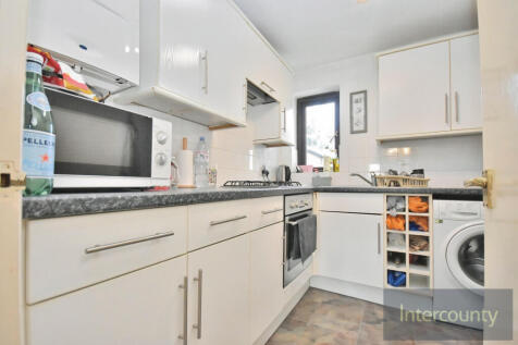 Clifford Court, Grange Road, Bishops Stortford, Hertfordshire, CM23 photo 4