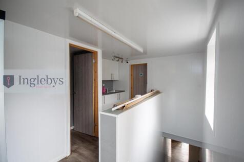 Commercial Property to rent Image 7