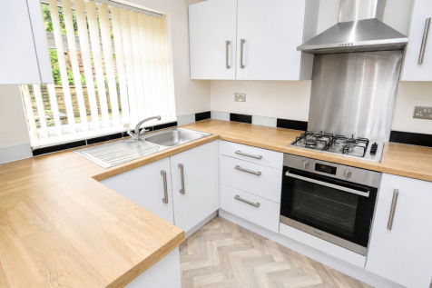 Leander Drive, Rochdale, OL11 photo 3